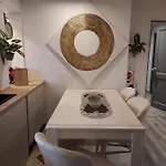 Appartement Du Vieux Chateau Jardin & Parking Gratuit *