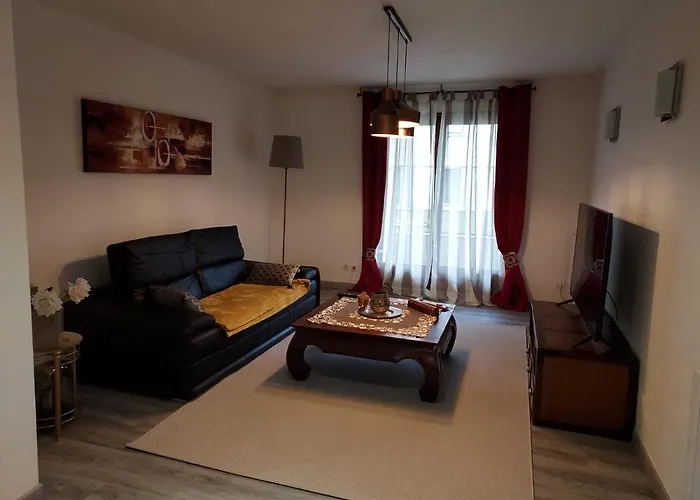 Apartment Du Vieux Chateau Jardin & Parking Gratuit *