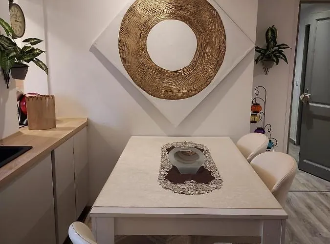 Apartment Du Vieux Chateau Jardin & Parking Gratuit *