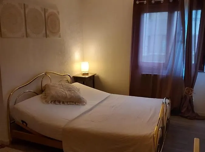 Apartment Du Vieux Chateau Jardin & Parking Gratuit