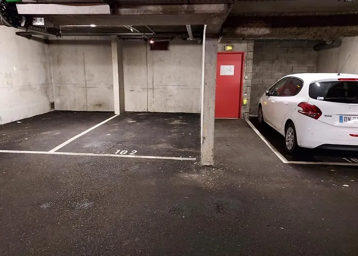 Apartment Du Vieux Chateau Jardin & Parking Gratuit *