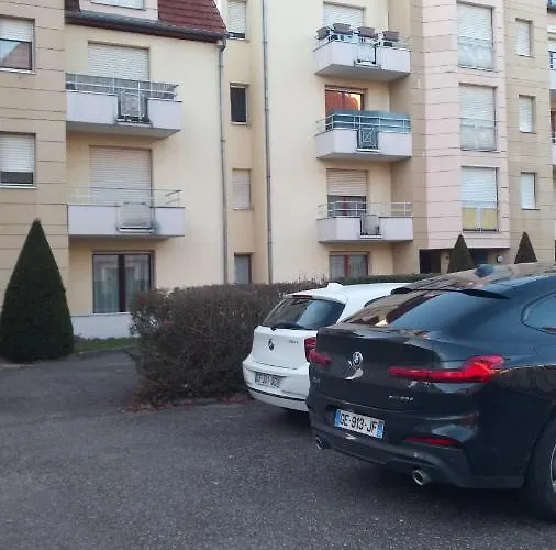 Apartment Du Vieux Chateau Jardin & Parking Gratuit *